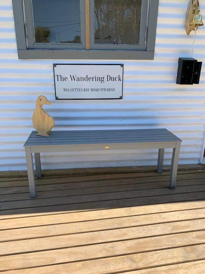 The Wandering Duck - Heritage Tiny House 스트라한 외부 사진